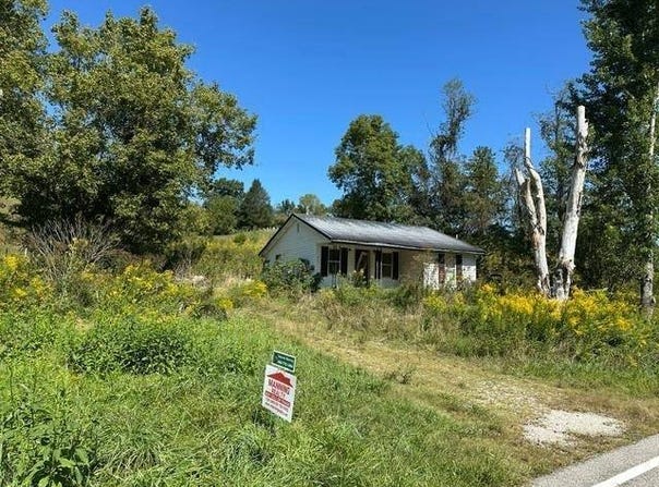 5515 Hwy 755, Sandy Hook, KY 41171