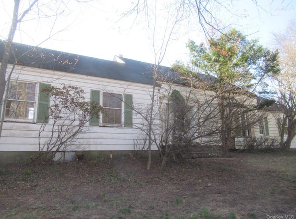 2929 State Route 52, Pine Bush, NY 12566