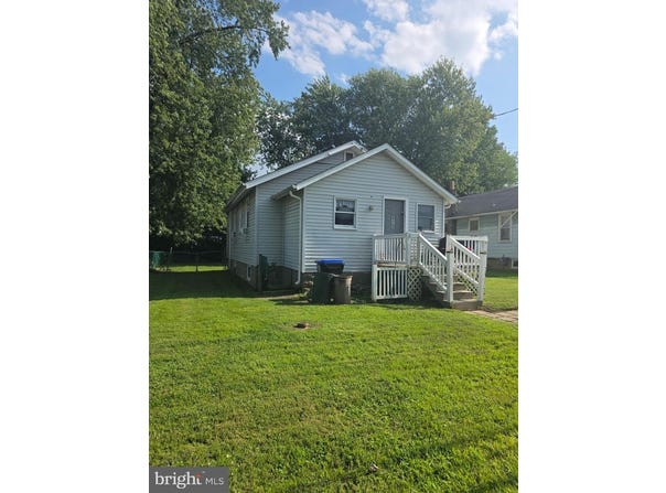 929 RANDALL AVE, UPPER CHICHESTER, PA 19061