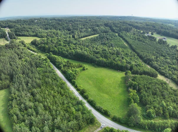Jacks Creek Rd, Union Hall, VA 24176