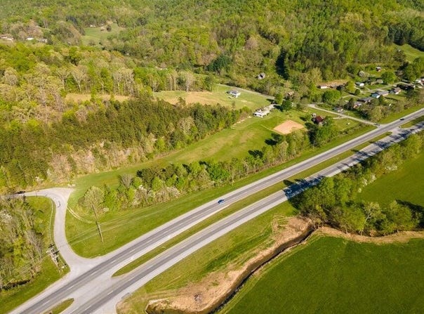 999 E 25 Highway, Gray, KY 40734