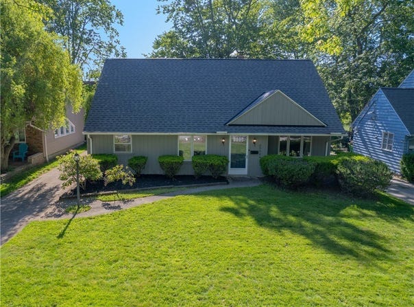 25524 CHATWORTH, EUCLID, OH 44117