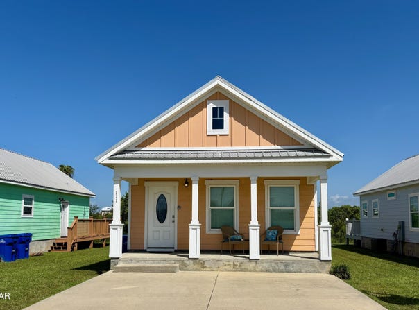 111 Ocean View Drive, Mexico Beach, FL 32456