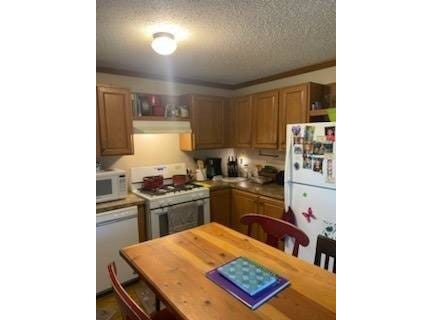 205 White Oak Dr, Morton, IL 61550