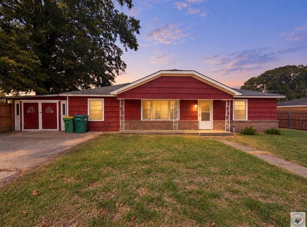 3124 MEADOWS DR, Texarkana, TX 75501