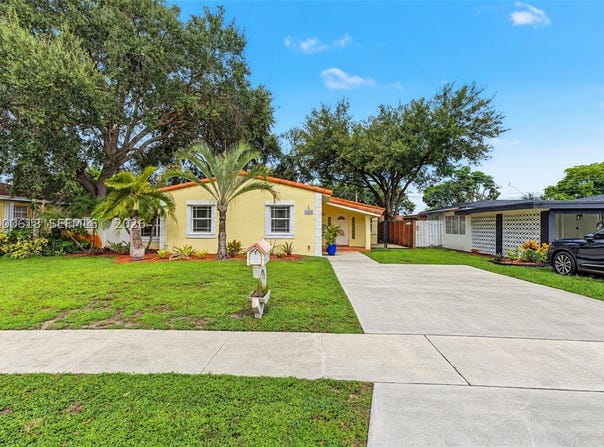3225 Arthur Ter, Hollywood, FL 33021