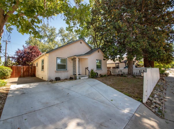 856 State Street, Redding, CA 96001