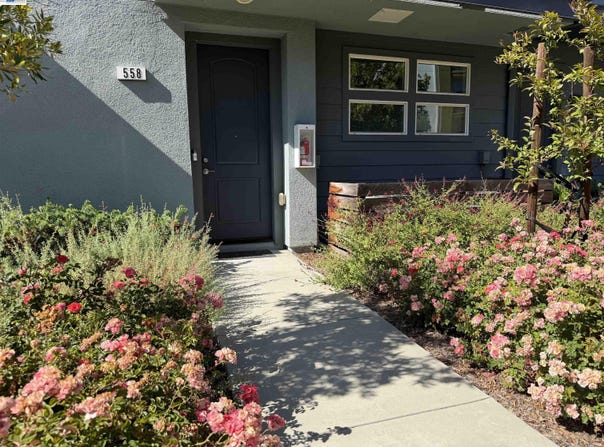 558 Clover Cir, Milpitas, CA 95035