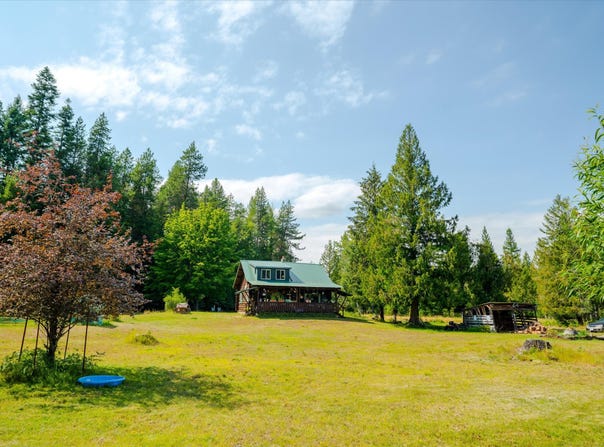 1041 Kern Road, Troy, MT 59935