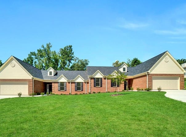 W Devon Park Dr, Greenwood, SC 29649