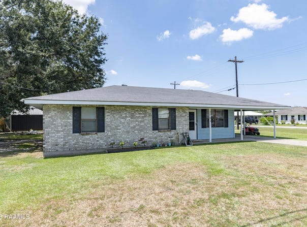 1704 N 3rd Street, Gueydan, LA 70542