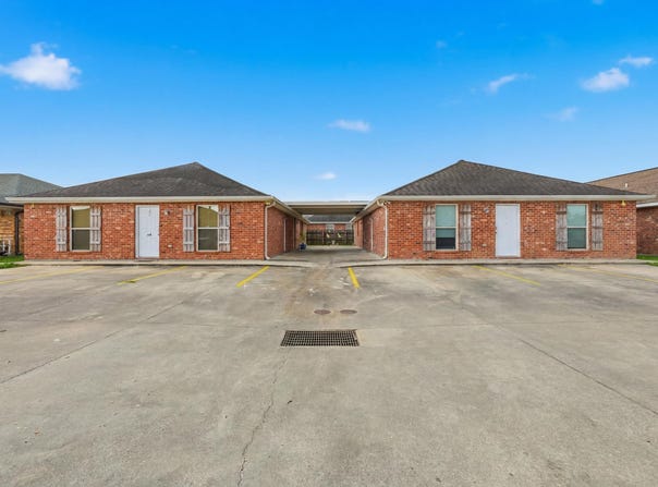 219 Gloria St, Thibodaux, LA 70301
