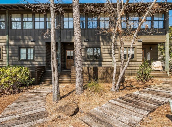 128 TURTLE POINT Dr, Crane Hill, AL 35053