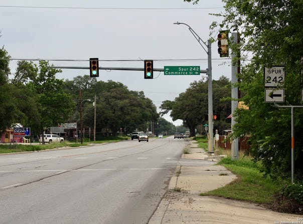 707 Commerce, Pleasanton, TX 78064