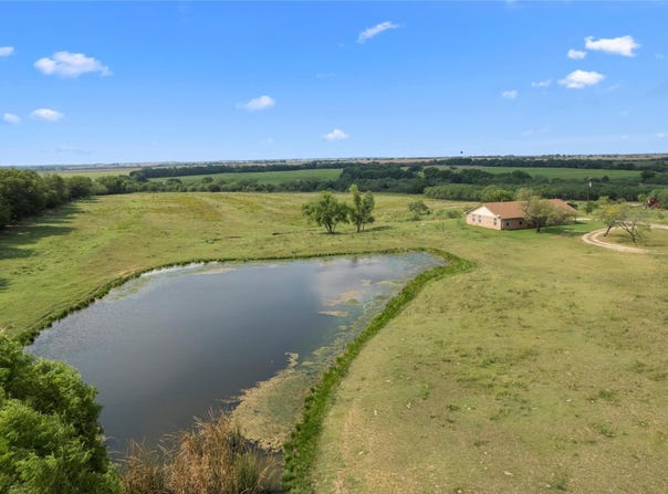 771 HCR 2233, West, TX 76691