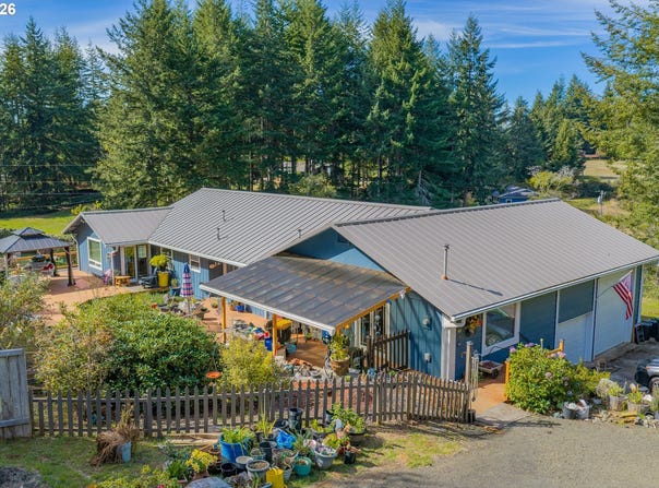 94057 STEMMERMAN Rd, CoosBay, OR 97420