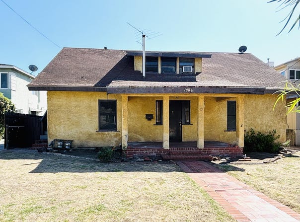 1008 E Windsor Road, Glendale, CA 91205