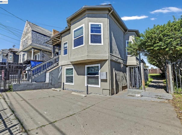 2424 E 24th Street, Oakland, CA 94601
