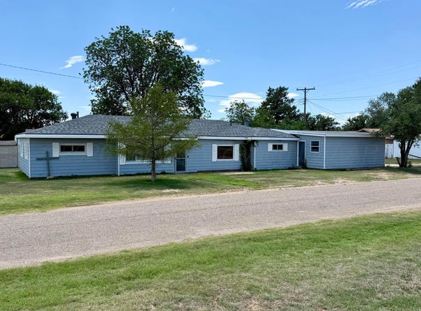 519 E 2nd, Stinnett, TX 79083