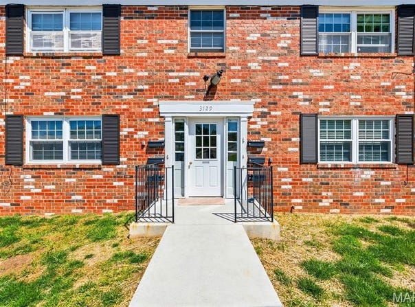 3129 Roger Williams Drive, Bridgeton, MO 63044