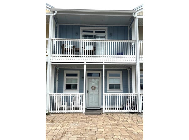 105 38th St, Mexico Beach, FL 32456