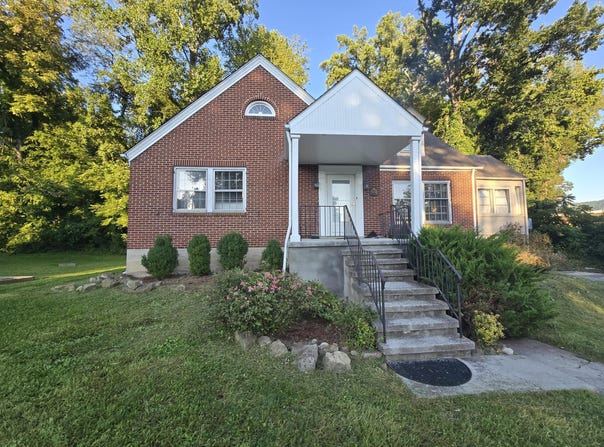 400 Gloucester Avenue, Middlesboro, KY 40965