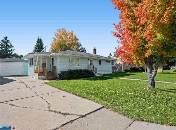 705 Arrowhead St, Aurora, MN 55705-0000