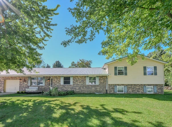 3191 Tamarack Avenue, Springfield, OH 45502