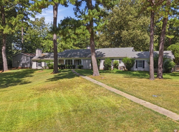 1316 Pine Hill Drive, Jefferson, TX 75657