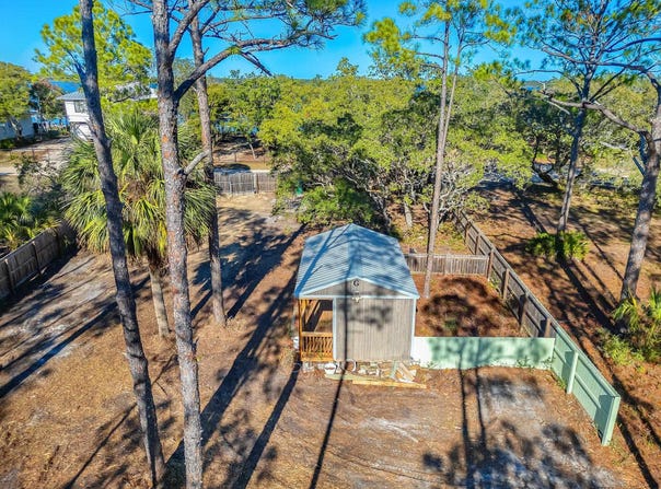 202 Harbor Circle, Alligator Point, FL 32346