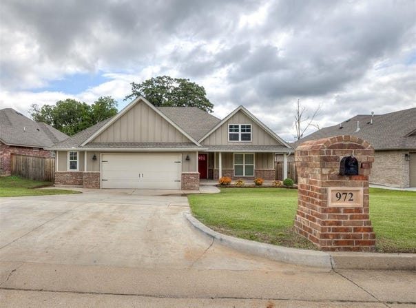 972 Tim Holt Drive, Harrah, OK 73045