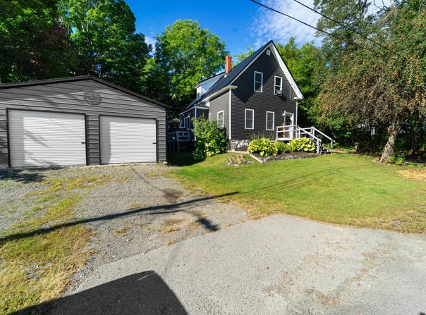 1 Oak Street, Milo, ME 04463