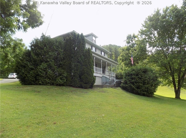 30 Straw Hat Circle, Kincaid, WV 25119