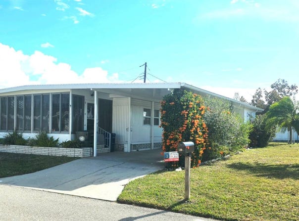 39 7th Street E, Nokomis, FL 34275