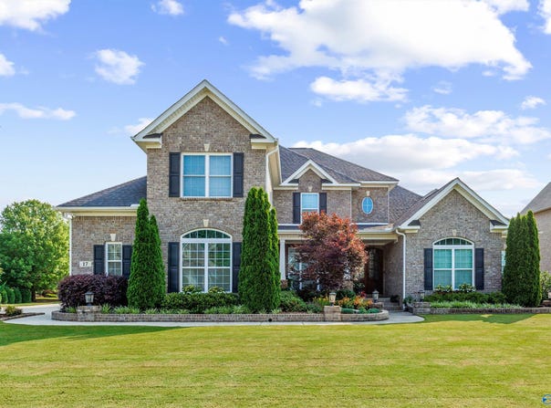 17 Sanders Hill Way, Gurley, AL 35748