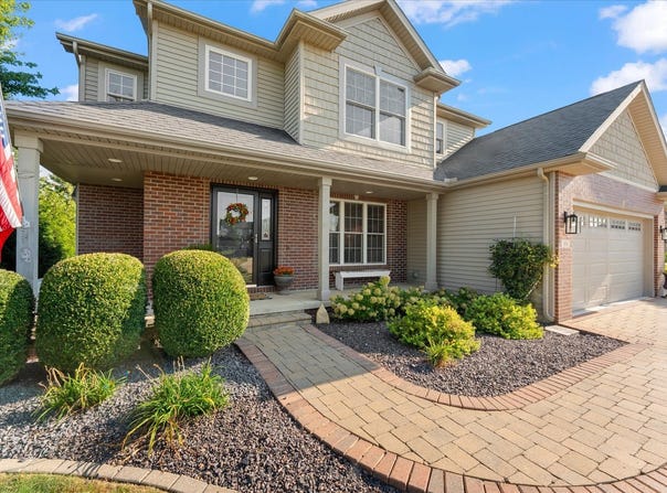 504 Elk Drive, Mahomet, IL 61853