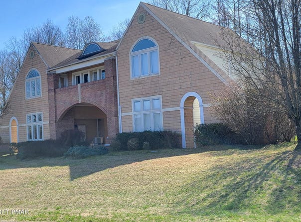 115 Imperial Drive, East Stroudsburg, PA 18302