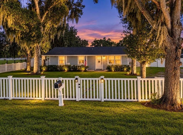 330 MOCCASIN HOLLOW Road, LITHIA, FL 33547