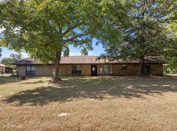 102 Private Road 3174, Gilmer, TX 75644