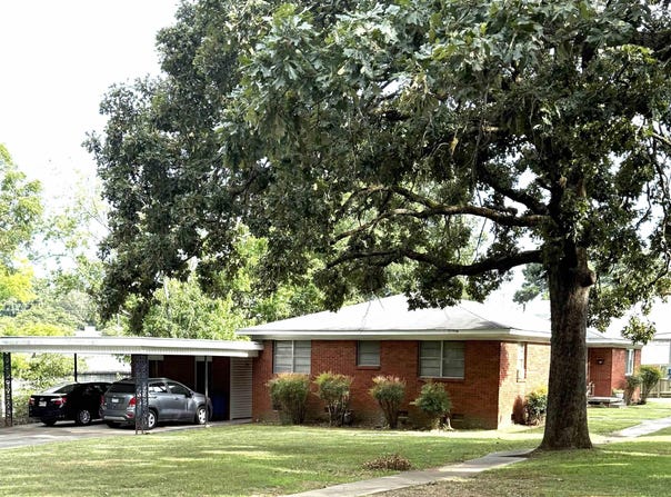 110 & 112 W I Avenue, North Little Rock, AR 72116