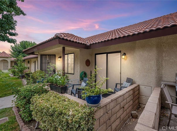 19233 Elm, Apple Valley, CA 92308