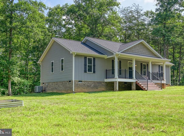 15041 JEFFERSON HWY, BUMPASS, VA 23024