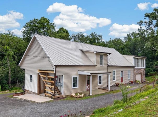 1245 Poplar Knob, Galax, VA 24333