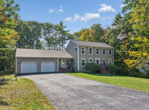 22 Stonewall Way, Westbrook, ME 04092