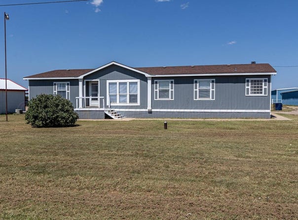 5606 W MCCORMICK Road, Amarillo, TX 79118-3211