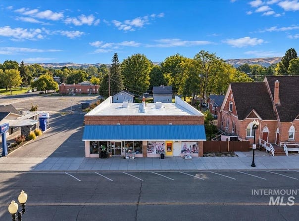 121 S Main St, Payette, ID 83661