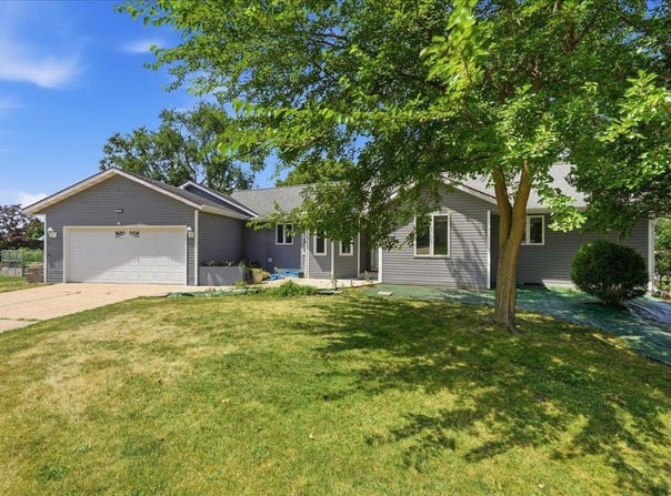 416 Stoneridge Terrace, DeForest, WI 53532