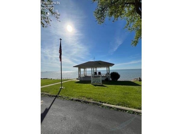 3776 E Pine Drive, Port Clinton, OH 43452