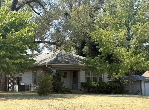 817 12th St, Alva, OK 73717