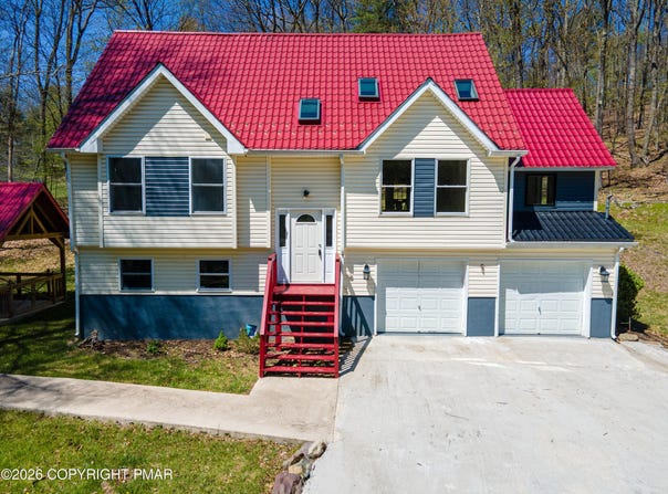 57 Lake Lane, East Stroudsburg, PA 18301